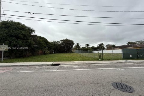 Terrain à vendre à Fort Lauderdale, Floride № 1988188 - photo 1