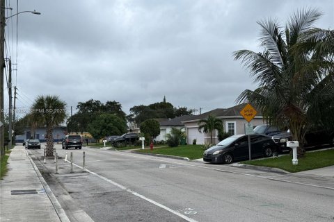 Terrain à vendre à Fort Lauderdale, Floride № 1988188 - photo 7