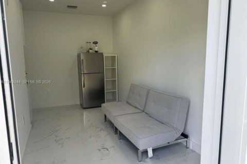 Immobilier commercial à louer à Miami, Floride: 1 chambre, 141.58 m2 № 1999602 - photo 27