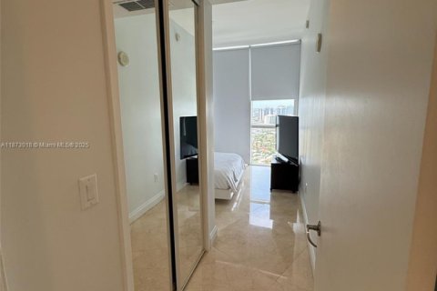 Copropriété à louer à Sunny Isles Beach, Floride: 2 chambres, 153.2 m2 № 1924072 - photo 16
