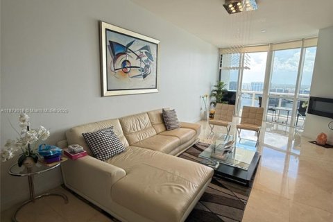 Copropriété à louer à Sunny Isles Beach, Floride: 2 chambres, 153.2 m2 № 1924072 - photo 4