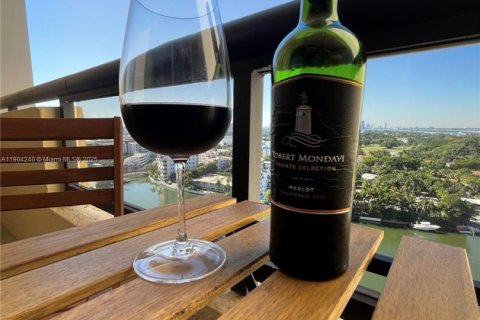 Condominio en venta en Miami Beach, Florida, 2 dormitorios, 93.37 m2 № 1956605 - foto 18