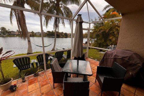 Снять в аренду виллу или дом в Мирамар, Флорида 3 спальни, 124.86м2, № 2004603 - фото 5