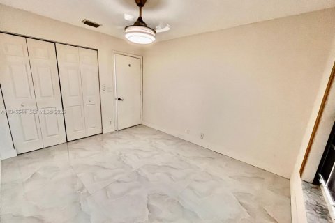 Снять в аренду виллу или дом в Мирамар, Флорида 3 спальни, 124.86м2, № 2004603 - фото 28