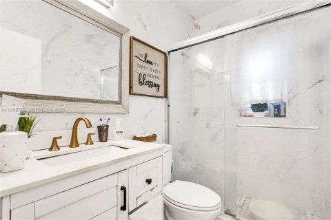 Villa ou maison à vendre à North Miami Beach, Floride: 3 chambres, 106.84 m2 № 2048365 - photo 14