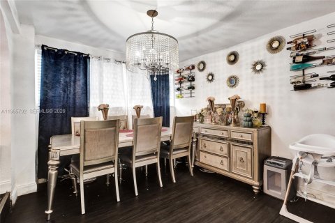 Villa ou maison à vendre à North Miami Beach, Floride: 3 chambres, 106.84 m2 № 2048365 - photo 19