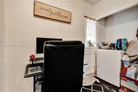 Villa ou maison à vendre à North Miami Beach, Floride: 3 chambres, 106.84 m2 № 2048365 - photo 24