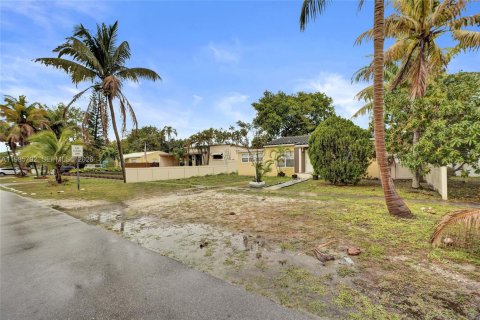 Villa ou maison à vendre à North Miami Beach, Floride: 3 chambres, 106.84 m2 № 2048365 - photo 3