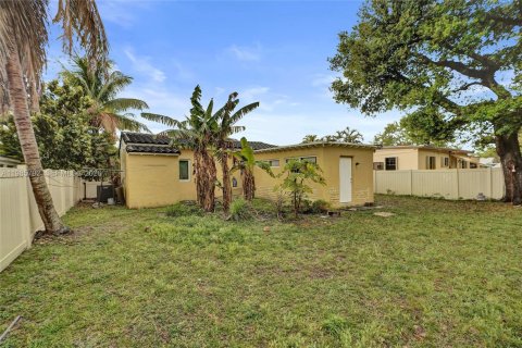 Villa ou maison à vendre à North Miami Beach, Floride: 3 chambres, 106.84 m2 № 2048365 - photo 29