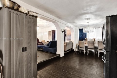 Villa ou maison à vendre à North Miami Beach, Floride: 3 chambres, 106.84 m2 № 2048365 - photo 21