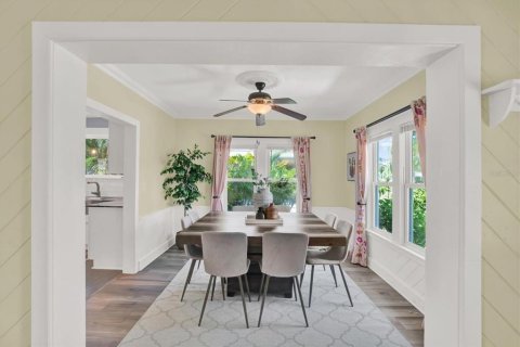 Casa en venta en Gulfport, Florida, 5 dormitorios, 288.93 m2 № 1901003 - foto 10