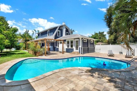 Casa en venta en Gulfport, Florida, 5 dormitorios, 288.93 m2 № 1901003 - foto 29