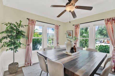 Casa en venta en Gulfport, Florida, 5 dormitorios, 288.93 m2 № 1901003 - foto 12