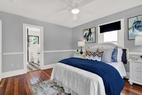 Casa en venta en Gulfport, Florida, 5 dormitorios, 288.93 m2 № 1901003 - foto 18