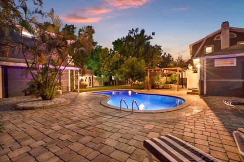 Casa en venta en Gulfport, Florida, 5 dormitorios, 288.93 m2 № 1901003 - foto 23