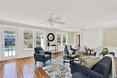 Casa en venta en Gulfport, Florida, 5 dormitorios, 288.93 m2 № 1901003 - foto 6