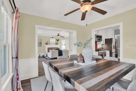 Casa en venta en Gulfport, Florida, 5 dormitorios, 288.93 m2 № 1901003 - foto 11