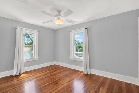 Casa en venta en Gulfport, Florida, 5 dormitorios, 288.93 m2 № 1901003 - foto 22