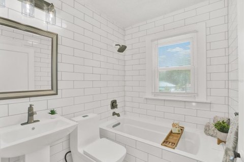 Casa en venta en Gulfport, Florida, 5 dormitorios, 288.93 m2 № 1901003 - foto 21