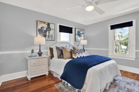 Casa en venta en Gulfport, Florida, 5 dormitorios, 288.93 m2 № 1901003 - foto 17