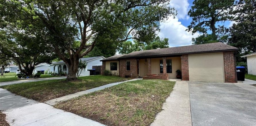 Casa en Orlando, Florida 3 dormitorios, 123.56 m2 № 2229665