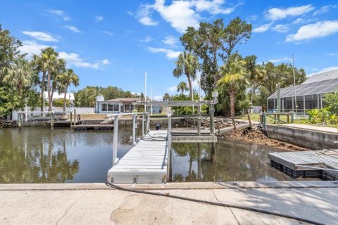 House in Crystal River, Florida 3 bedrooms, 147.16 sq.m. № 1765455 - photo 3