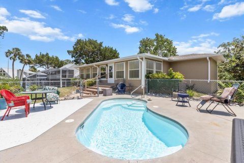 House in Crystal River, Florida 3 bedrooms, 147.16 sq.m. № 1765455 - photo 2
