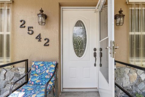 House in Crystal River, Florida 3 bedrooms, 147.16 sq.m. № 1765455 - photo 9