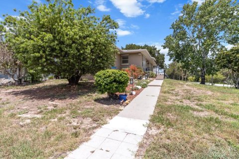 House in Crystal River, Florida 3 bedrooms, 147.16 sq.m. № 1765455 - photo 7
