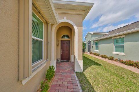 Townhouse in Sun City Center, Florida 2 bedrooms, 172.24 sq.m. № 1576256 - photo 3