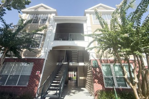Condo in Orlando, Florida, 2 bedrooms  № 2108013 - photo 3