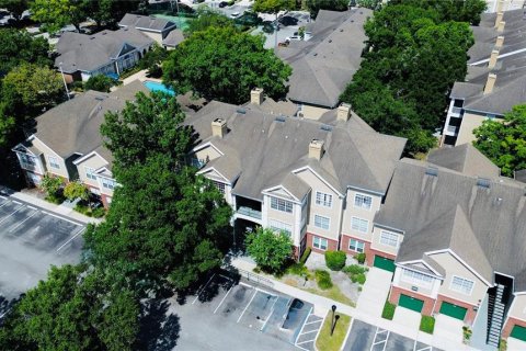 Condo in Orlando, Florida, 2 bedrooms  № 2108013 - photo 4