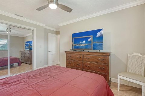 House in Nokomis, Florida 4 bedrooms, 192.87 sq.m. № 1439530 - photo 28