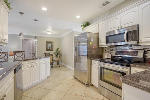 House in Nokomis, Florida 4 bedrooms, 192.87 sq.m. № 1439530 - photo 12
