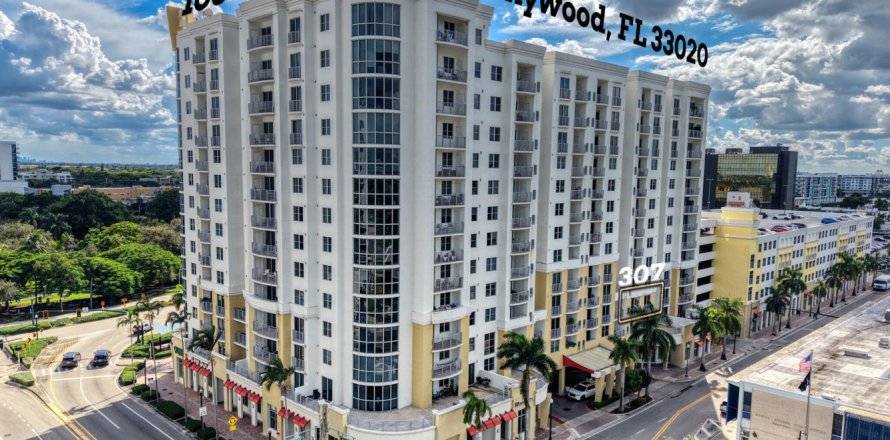 Condo in Hollywood, Florida, 2 bedrooms  № 2390564
