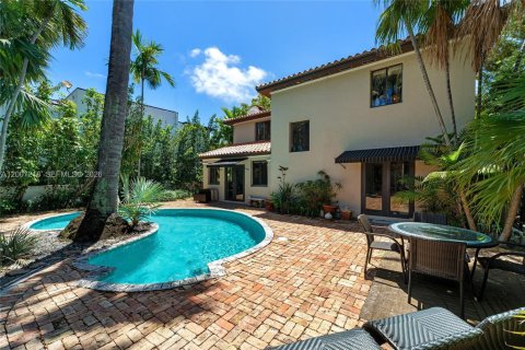 Villa ou maison à vendre à Miami Beach, Floride: 4 chambres, 219.16 m2 № 2074500 - photo 13