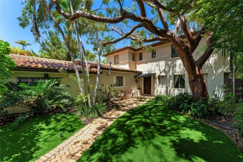 Villa ou maison à vendre à Miami Beach, Floride: 4 chambres, 219.16 m2 № 2074500 - photo 5