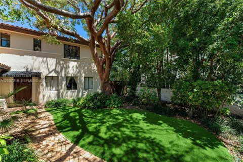 Villa ou maison à vendre à Miami Beach, Floride: 4 chambres, 219.16 m2 № 2074500 - photo 6