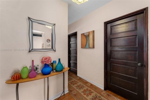 Villa ou maison à vendre à Miami Beach, Floride: 4 chambres, 219.16 m2 № 2074500 - photo 22