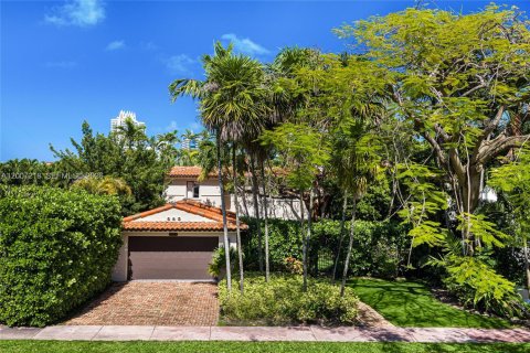 Villa ou maison à vendre à Miami Beach, Floride: 4 chambres, 219.16 m2 № 2074500 - photo 29