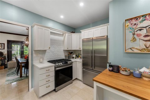 Villa ou maison à vendre à Miami Beach, Floride: 4 chambres, 219.16 m2 № 2074500 - photo 17