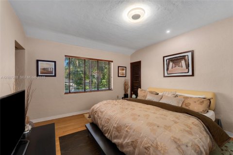Villa ou maison à vendre à Miami Beach, Floride: 4 chambres, 219.16 m2 № 2074500 - photo 23