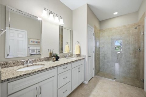 Villa ou maison à vendre à Lakewood Ranch, Floride: 2 chambres, 143.35 m2 № 2349969 - photo 15