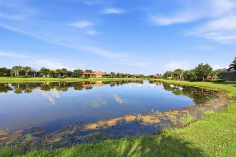 Villa ou maison à vendre à Lakewood Ranch, Floride: 2 chambres, 143.35 m2 № 2349969 - photo 25