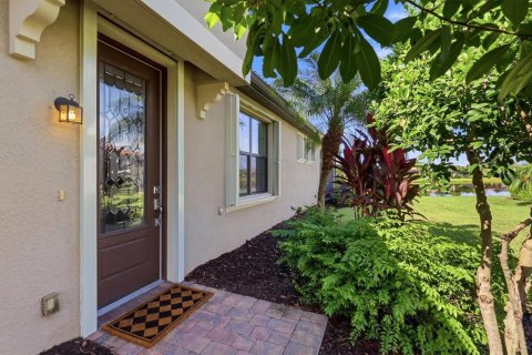Villa ou maison à vendre à Lakewood Ranch, Floride: 2 chambres, 143.35 m2 № 2349969 - photo 6