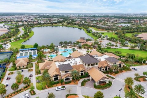 Villa ou maison à vendre à Lakewood Ranch, Floride: 2 chambres, 143.35 m2 № 2349969 - photo 28