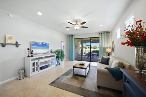 Villa ou maison à vendre à Lakewood Ranch, Floride: 2 chambres, 143.35 m2 № 2349969 - photo 12