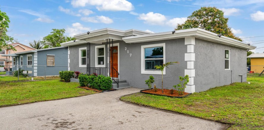 Villa ou maison à Belle Glade, Floride 3 chambres, 110.74 m2 № 2176943