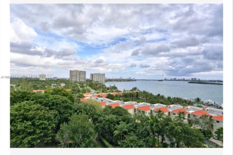 Copropriété à louer à Miami, Floride: 2 chambres, 108.14 m2 № 1877723 - photo 11