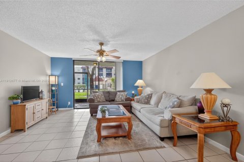 Купить кондоминиум в Плантация, Флорида 2 спальни, 87.33м2, № 1972841 - фото 7